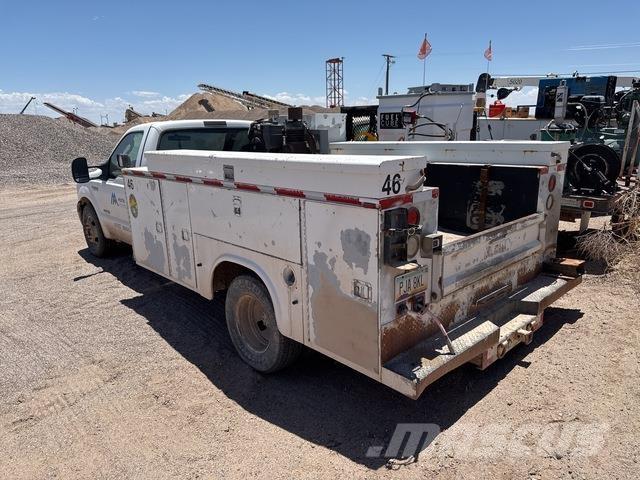 Ford F-350 Пикапи