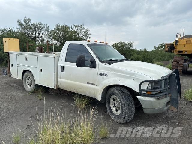 Ford F-350 Пикапи