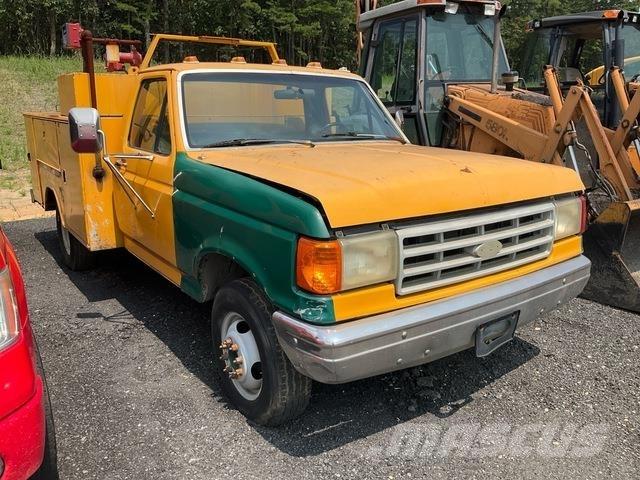 Ford F-350 Пикапи
