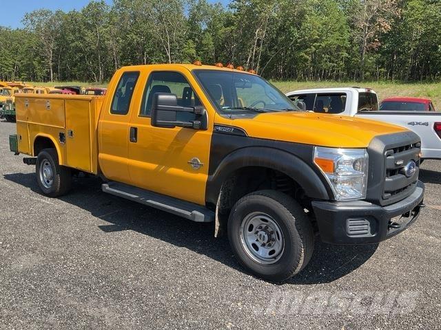Ford F-350 Пикапи