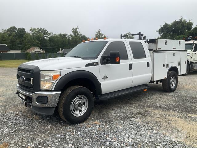Ford F-350 Пикапи