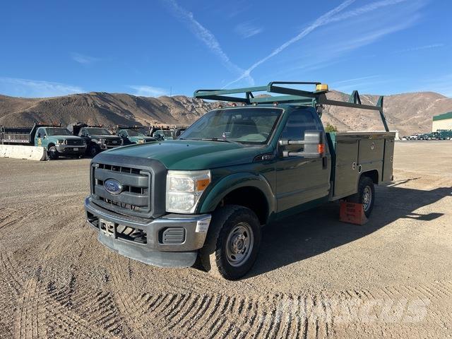 Ford F-350 Пикапи