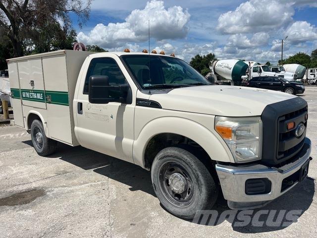 Ford F-350 Пикапи
