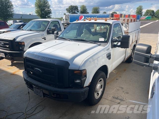 Ford F-350 Пикапи