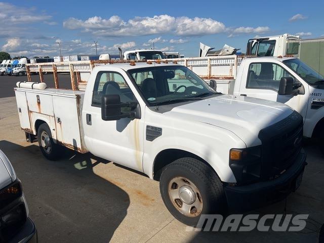 Ford F-350 Пикапи