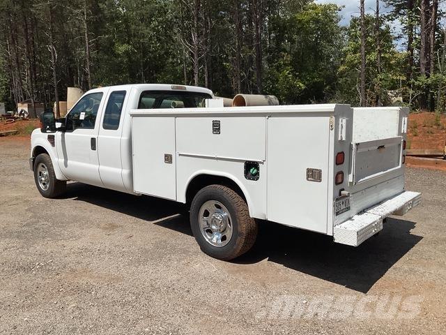 Ford F-350 Пикапи