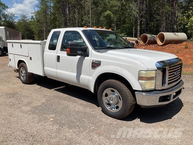 Ford F-350 Пикапи