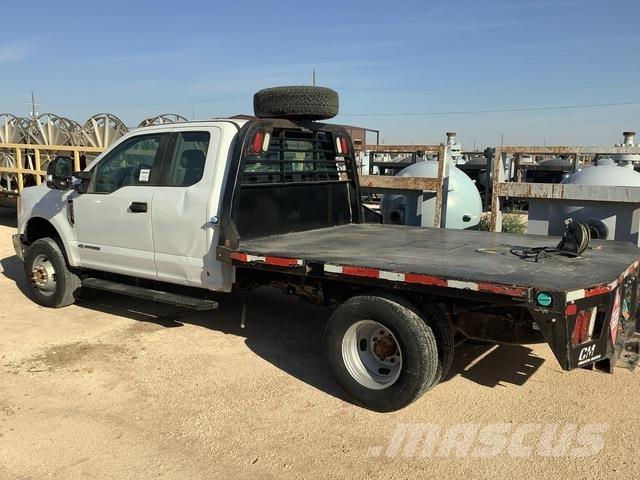 Ford F-350 Бордови