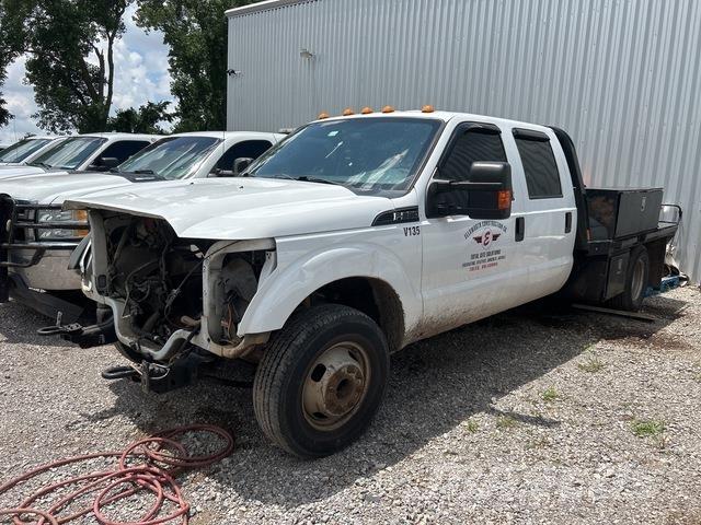 Ford F-350 Бордови