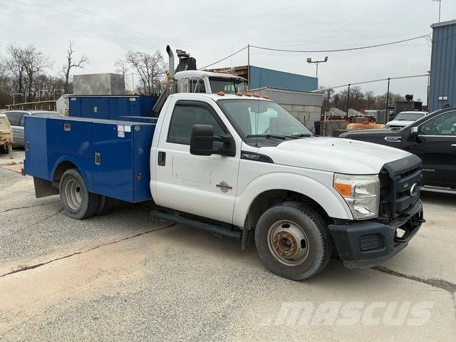 Ford F-350 Пикапи