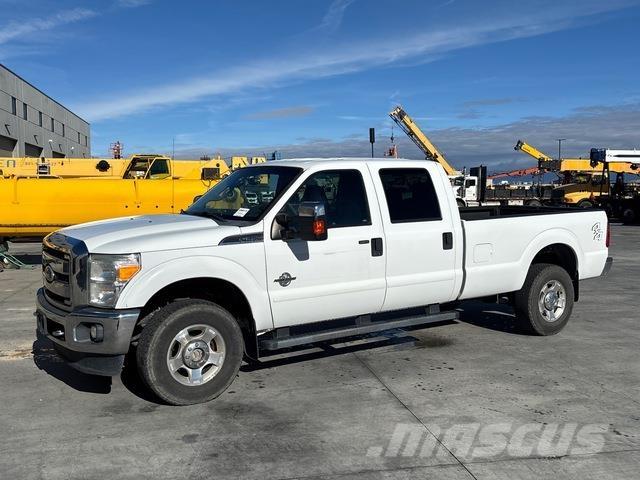 Ford F-350 Пикапи