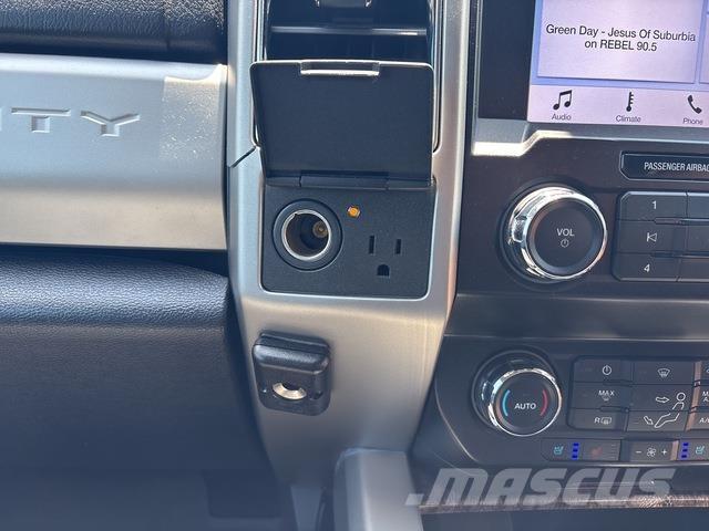 Ford F-350 Пикапи