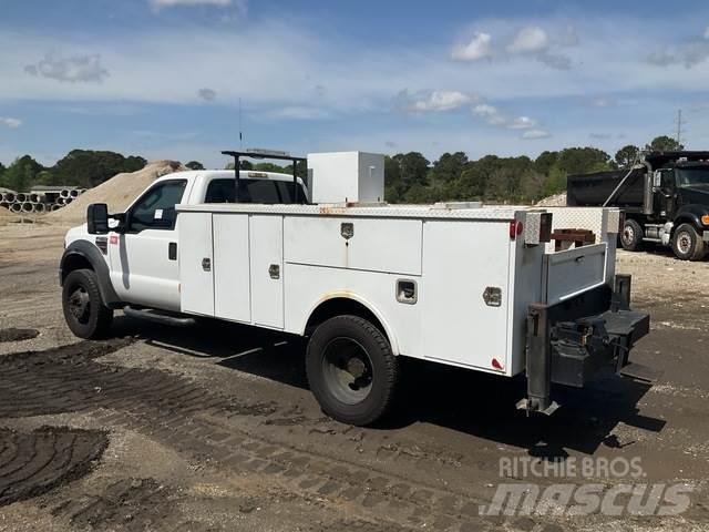 Ford F-450 Общински/универсални превозни средства

