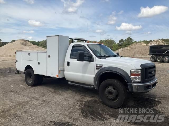 Ford F-450 Общински/универсални превозни средства
