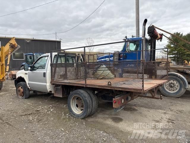 Ford F-450 Бордови