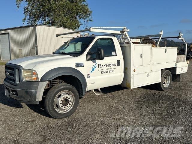 Ford F-450 Пикапи