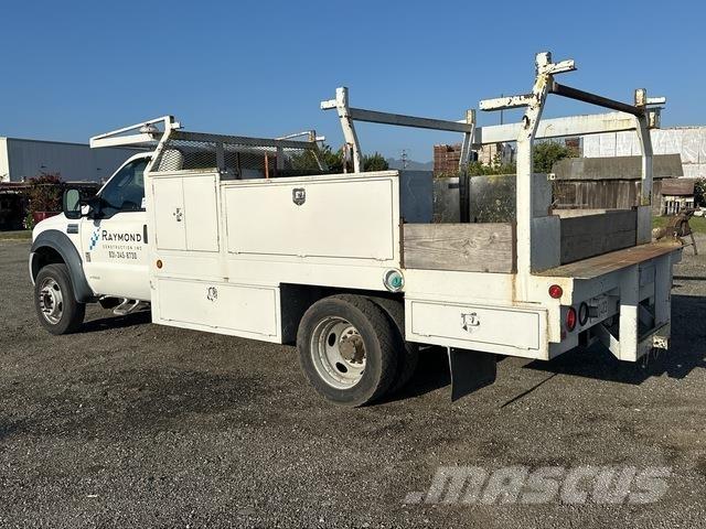 Ford F-450 Пикапи