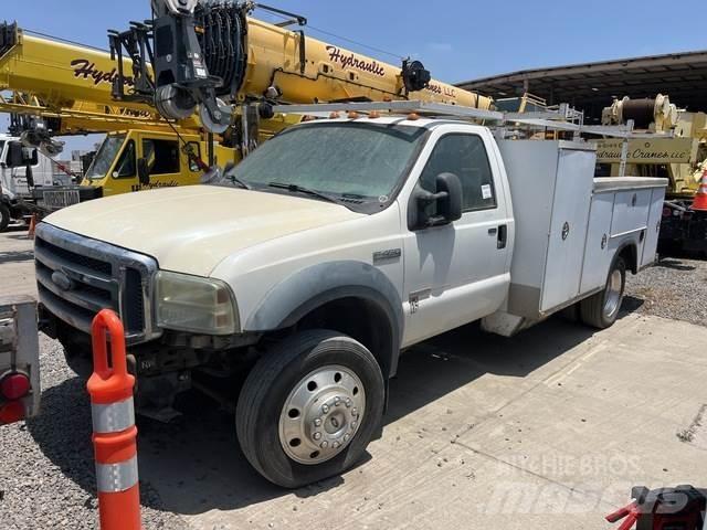 Ford F-450 Пикапи
