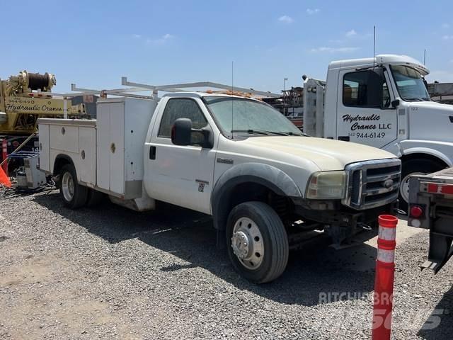 Ford F-450 Пикапи