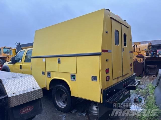 Ford F-450 Пикапи