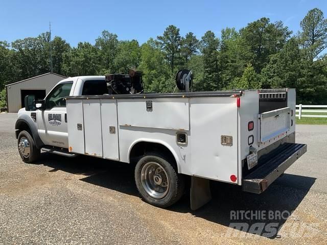 Ford F-450 Общински/универсални превозни средства
