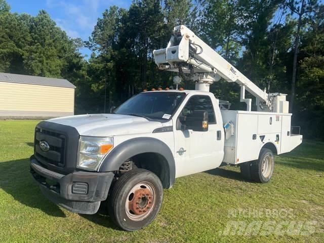 Ford F-450 Моторизирани платформи с талига