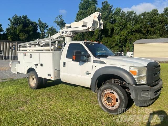 Ford F-450 Моторизирани платформи с талига