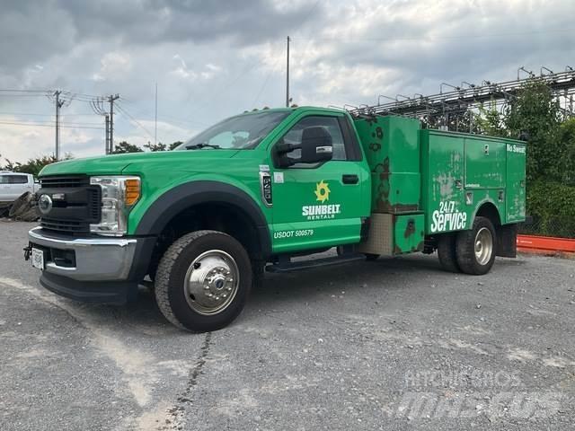 Ford F-450 Общински/универсални превозни средства
