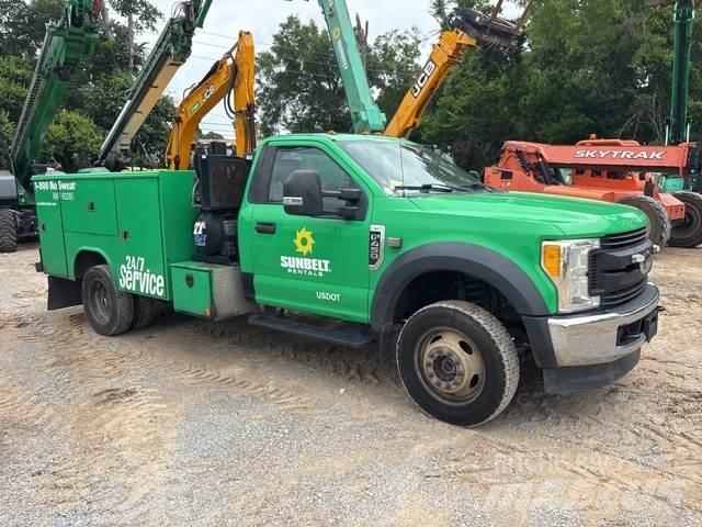Ford F-450 Общински/универсални превозни средства
