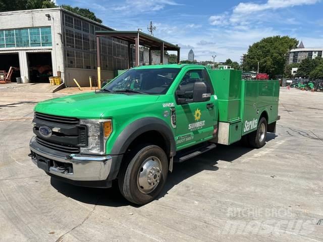 Ford F-450 Общински/универсални превозни средства
