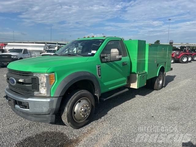 Ford F-450 Общински/универсални превозни средства
