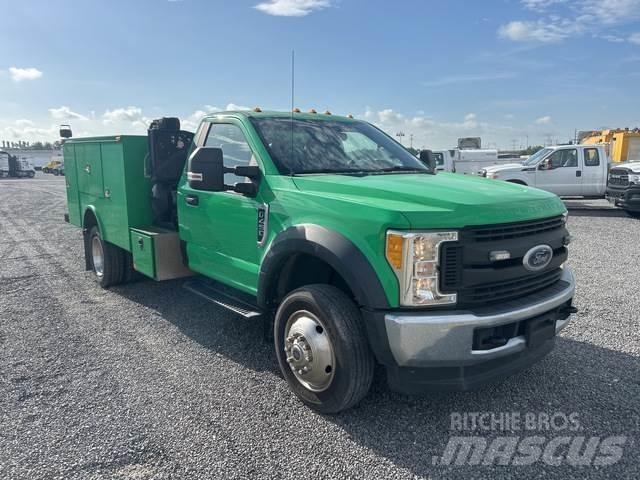 Ford F-450 Общински/универсални превозни средства
