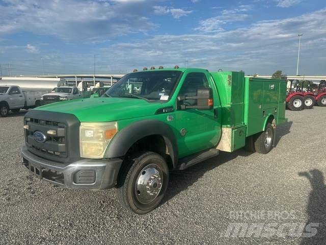 Ford F-450 Общински/универсални превозни средства
