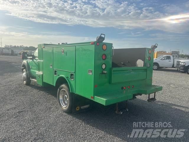 Ford F-450 Общински/универсални превозни средства
