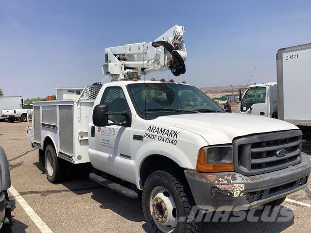Ford F-450 Моторизирани платформи с талига