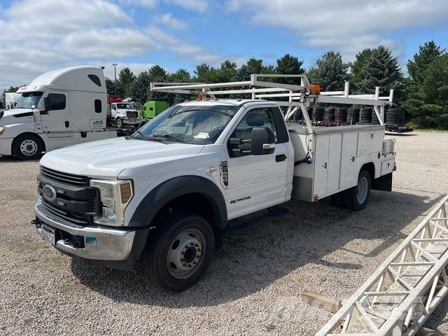 Ford F-450 Пикапи