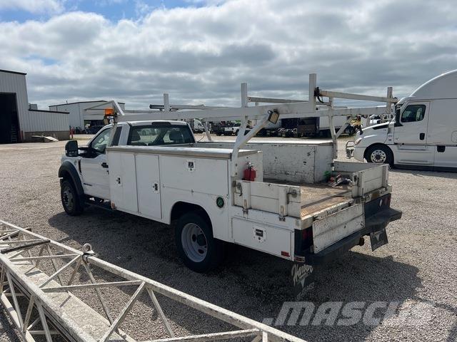 Ford F-450 Пикапи