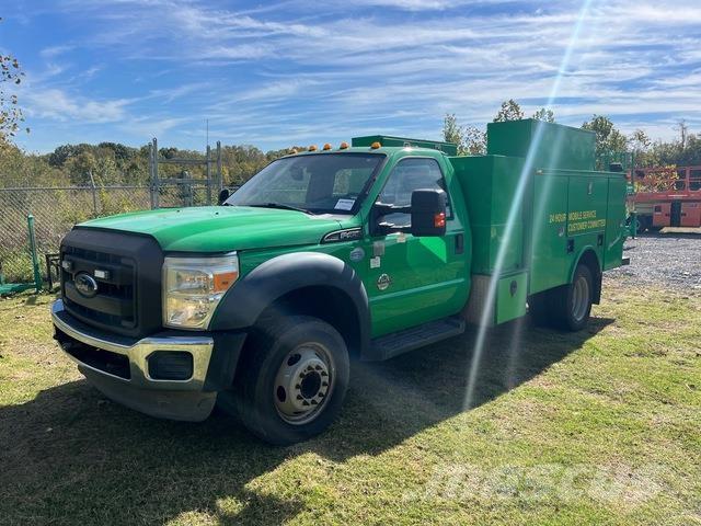 Ford F-450 Общински/универсални превозни средства
