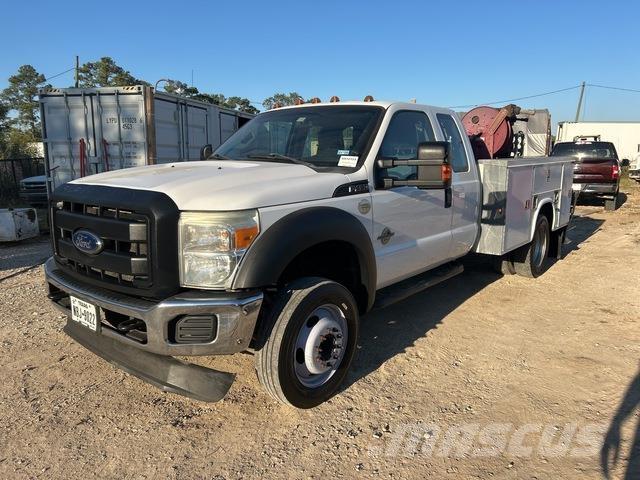 Ford F-450 Общински/универсални превозни средства

