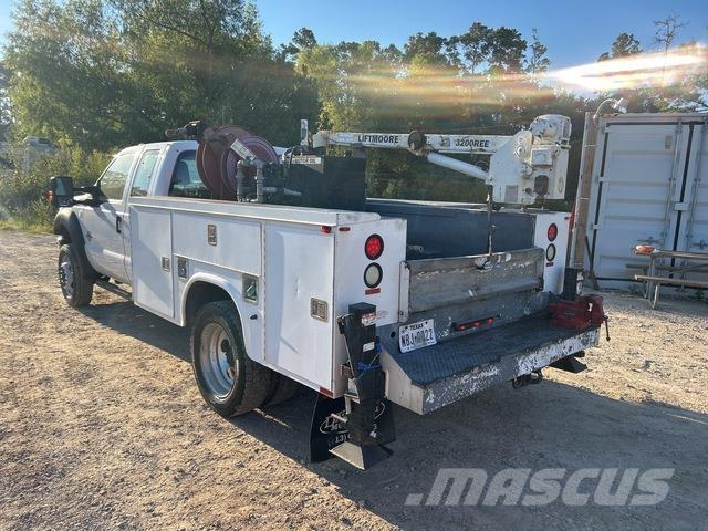 Ford F-450 Общински/универсални превозни средства
