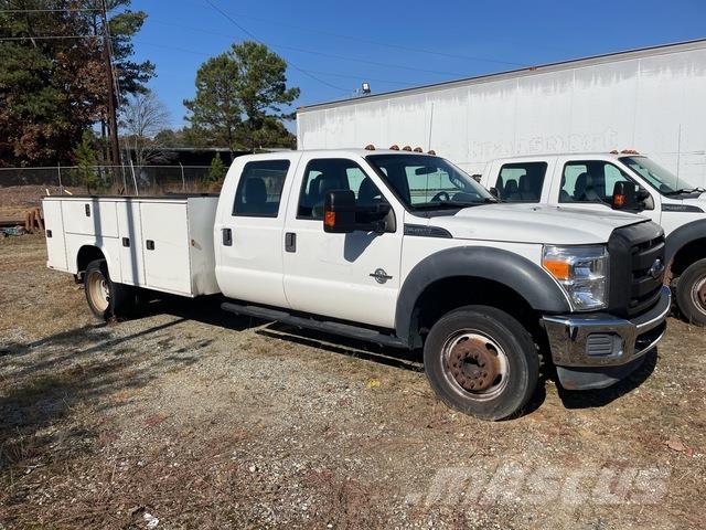 Ford F-450 Пикапи