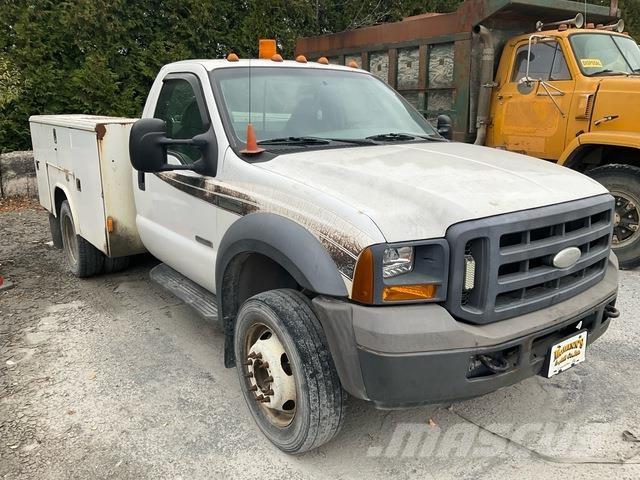 Ford F-450 Пикапи