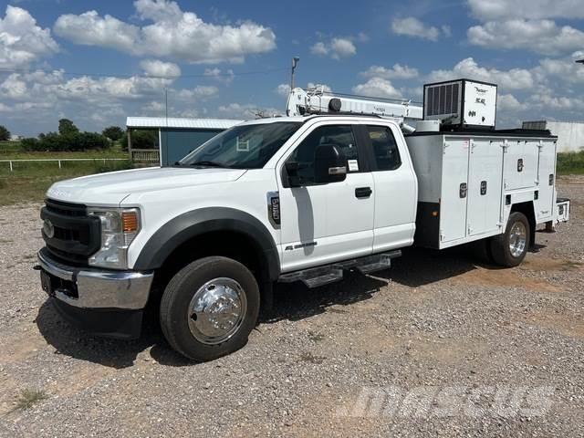 Ford F-550 Общински/универсални превозни средства
