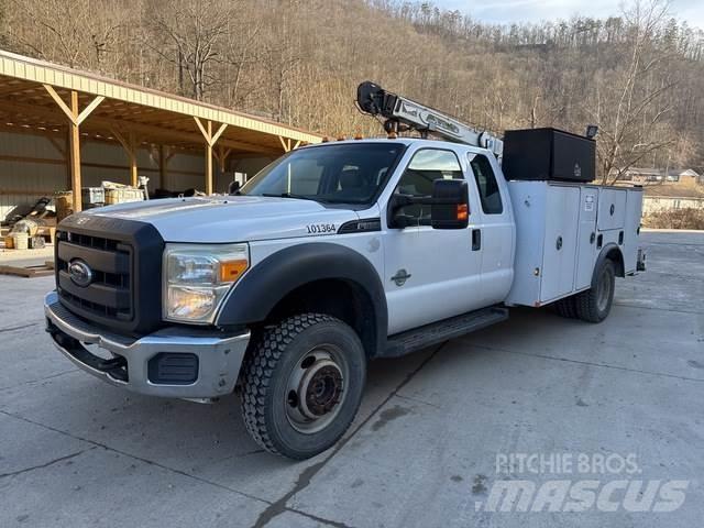 Ford F-550 Общински/универсални превозни средства
