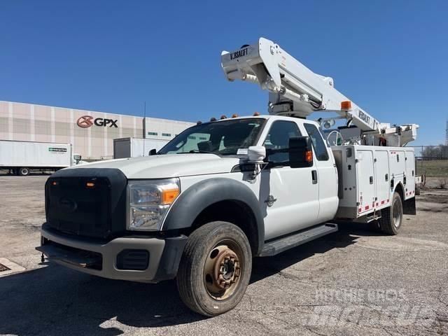 Ford F-550 Моторизирани платформи с талига