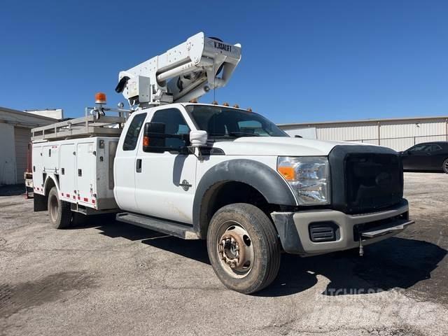 Ford F-550 Моторизирани платформи с талига