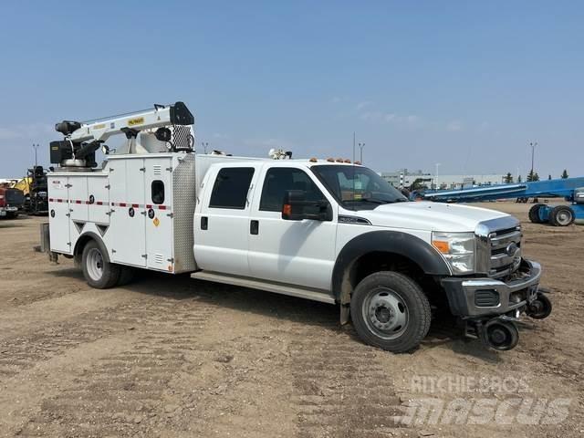 Ford F-550 Общински/универсални превозни средства
