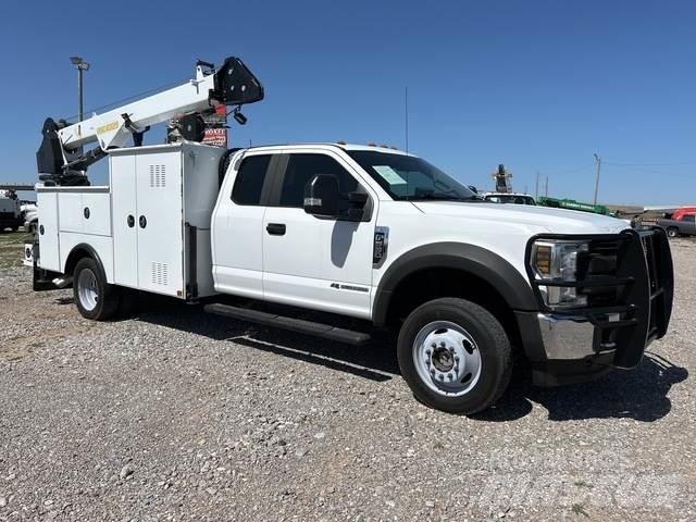 Ford F-550 Общински/универсални превозни средства

