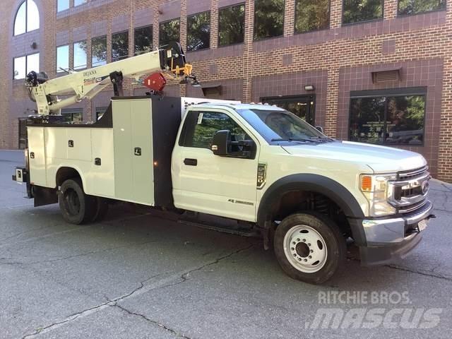 Ford F-550 Общински/универсални превозни средства
