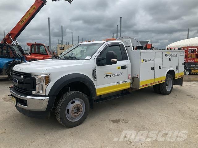Ford F-550 Цистерна